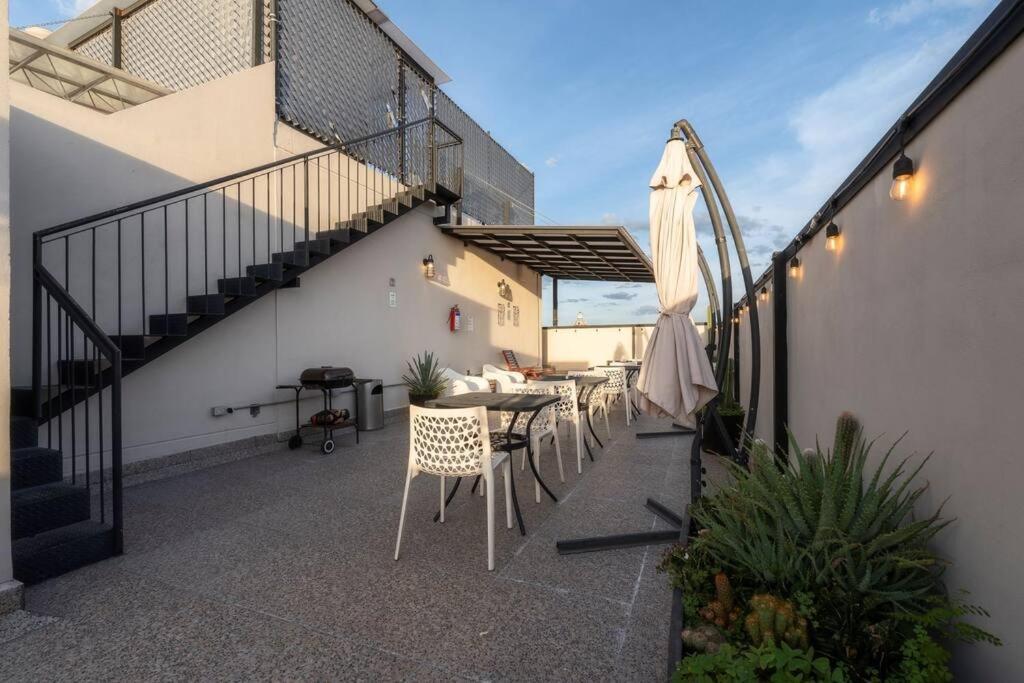 Apartment 205 Zocalo Cathedral 2bdrmb 2bath Fits 10 Ac