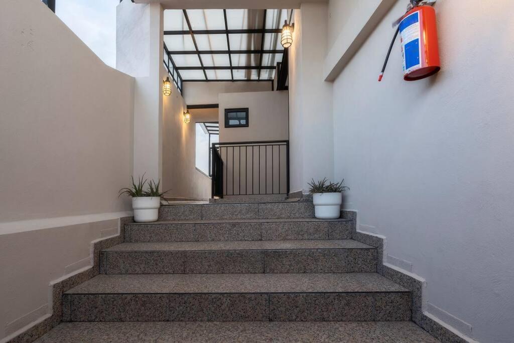 Apartment 205 Zocalo Cathedral 2bdrmb 2bath Fits 10 Ac