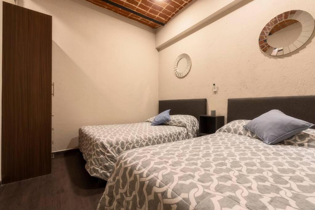 Apartment 205 Zocalo Cathedral 2bdrmb 2bath Fits 10 Ac